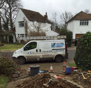 Drain excavation renewing foul drain line in Topcliffe Drive, Orpington BR6